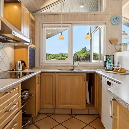 Holiday home Alrune - 800m From The Sea In Nw Jutland By Interhome *